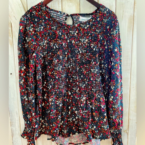 Grace & lace floral top size M - Picture 1 of 3